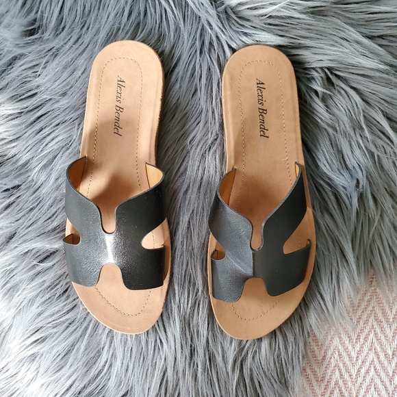 alexis bendel Shoes - Alexis Bendel Black Faux Leather Slide Sandals